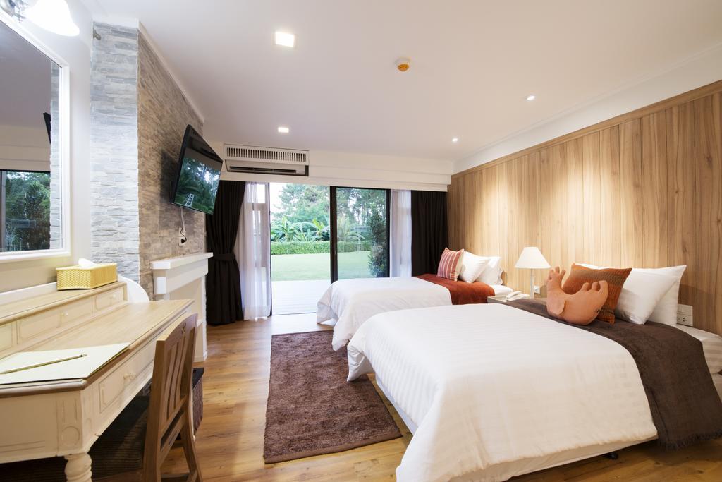 ห้องดีลักซ์เตียงใหญ่หรือเตียงแฝดพร้อมวิวภูเขา